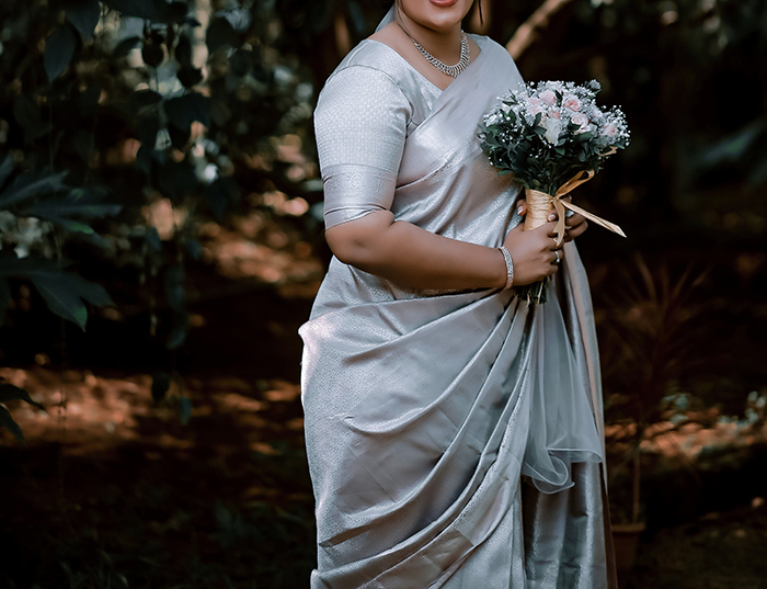 plus size indian bride 