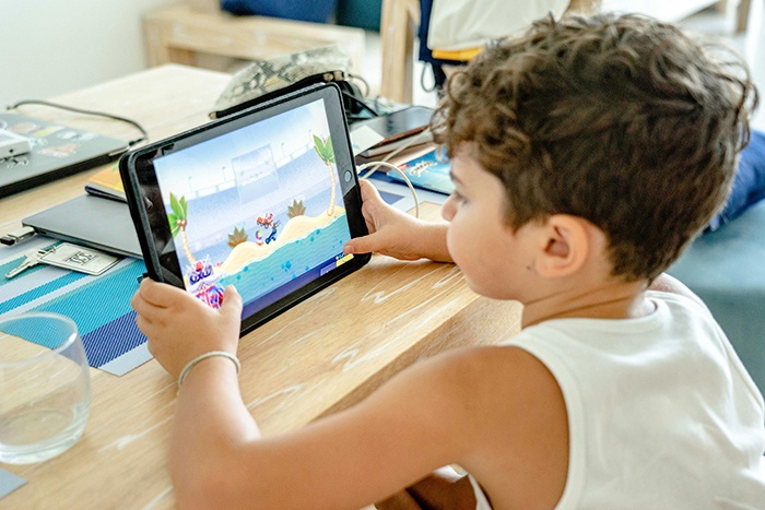 recovering ipad baby lockdown covid-19 child psychologist