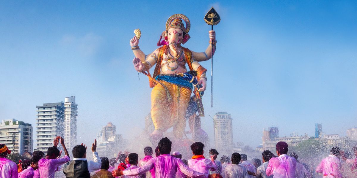 Ganpati visarjan in Mumbai